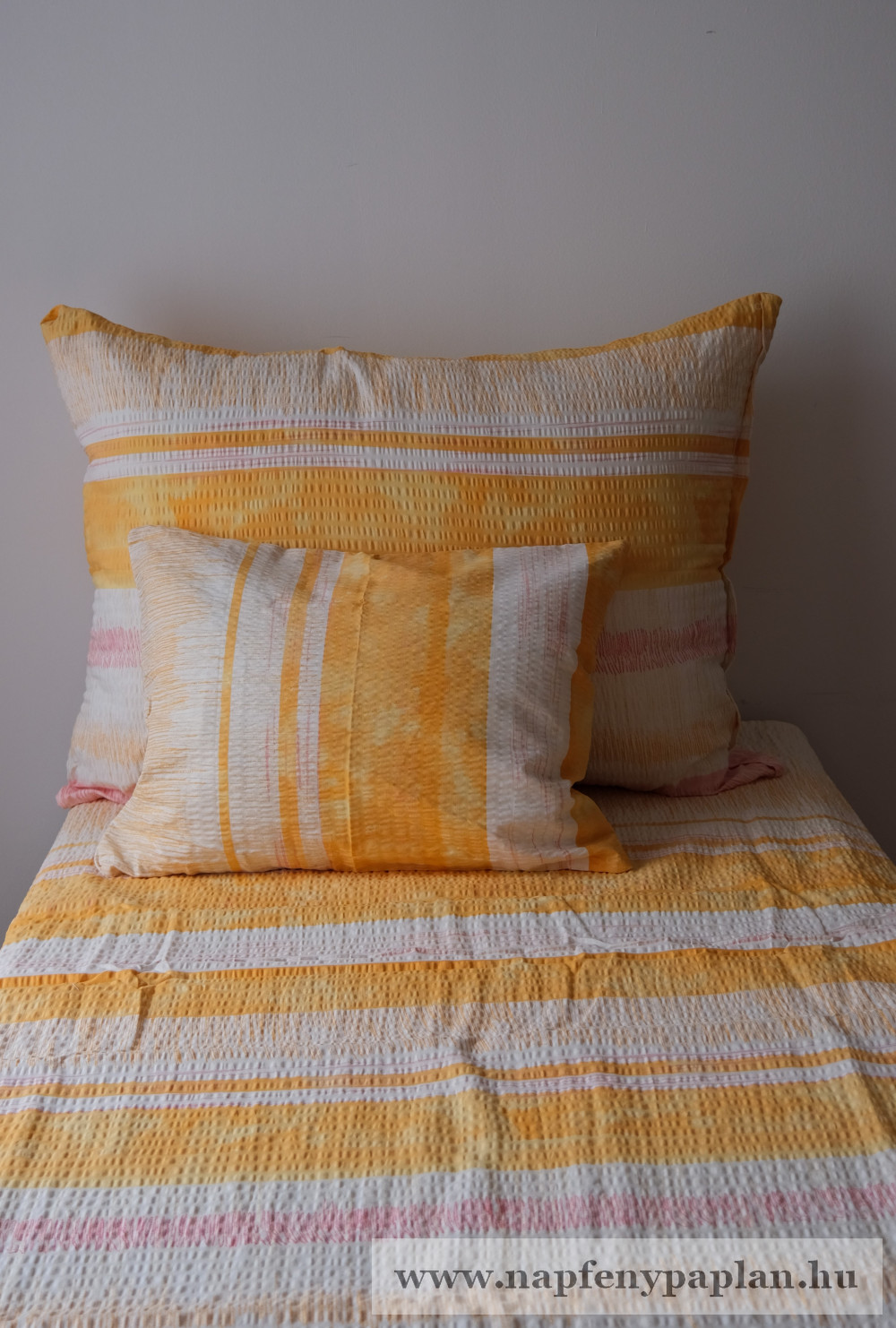 Image of Narancs csíkos ágyneműhuzat garnitúra (3 részes, 200-as,)