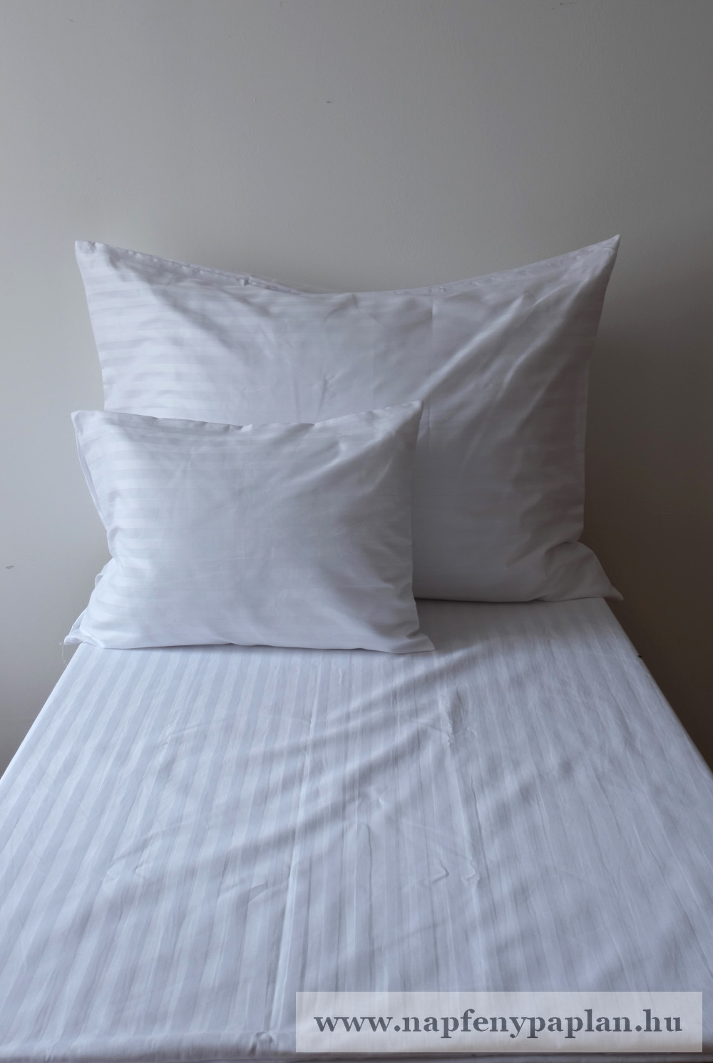 Image of Damaszt-szatén ágyneműhuzat garnitúra (3 részes, 200-as)