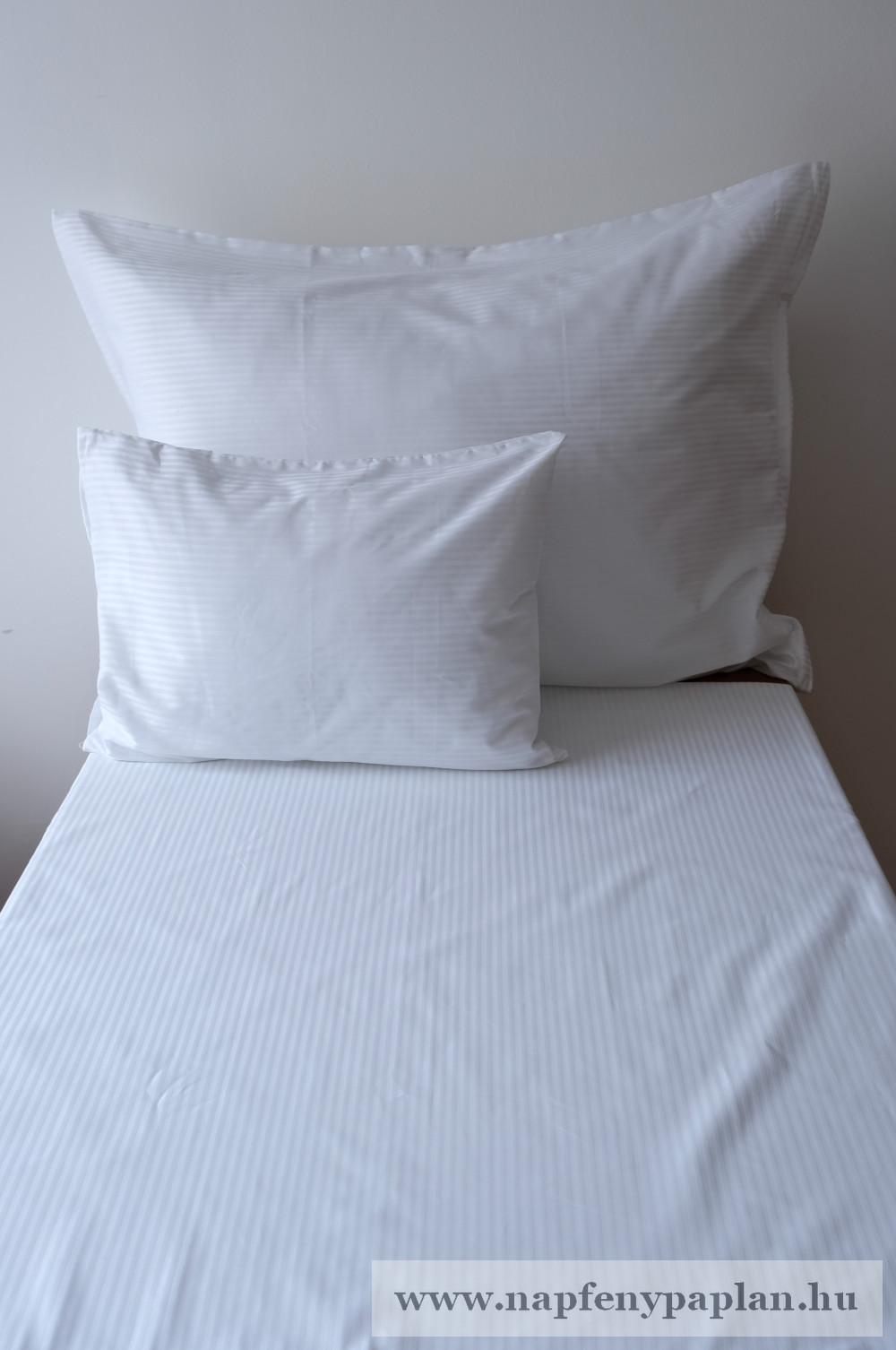 Image of Damaszt ágyneműhuzat garnitúra (3 részes, 200-as)