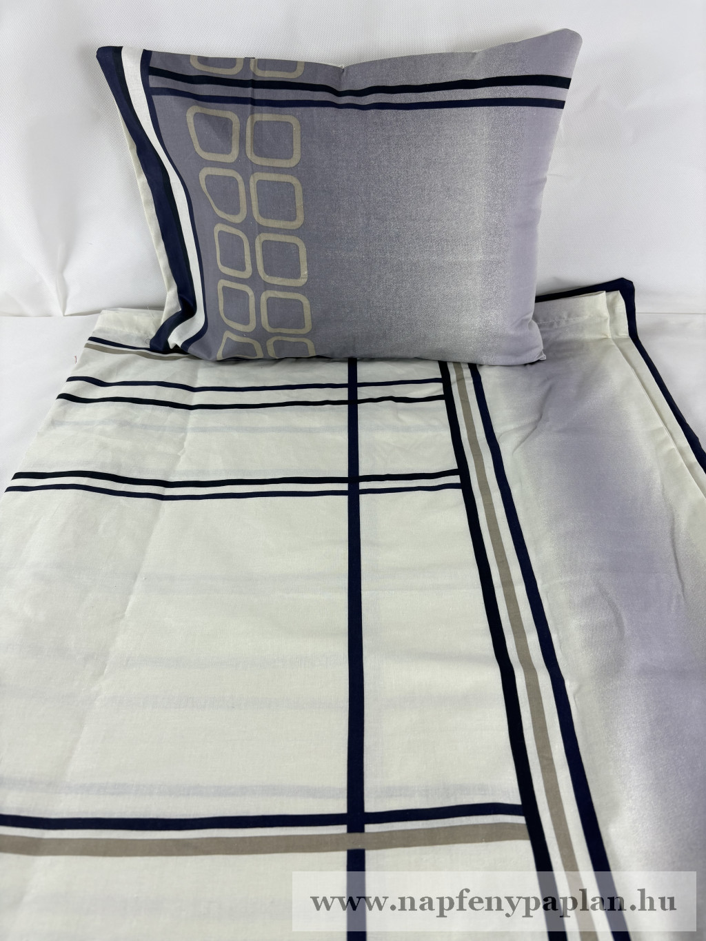 Image of Szürke mintás ágyneműhuzat garnitúra (3 részes, 200-as,)